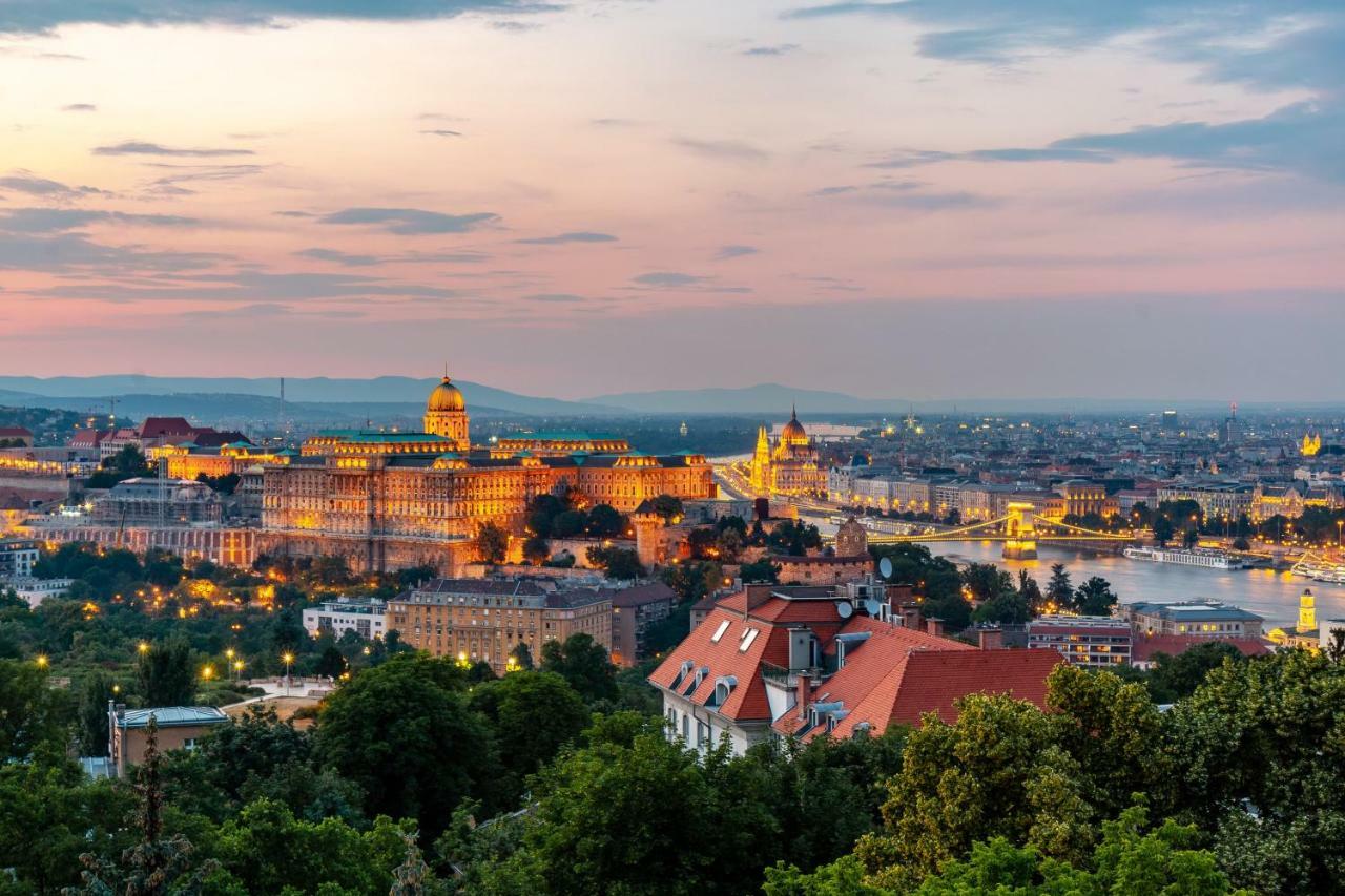 Apartment On Gellert Hill Downtown With Free Garage & Castle View Будапешт Экстерьер фото